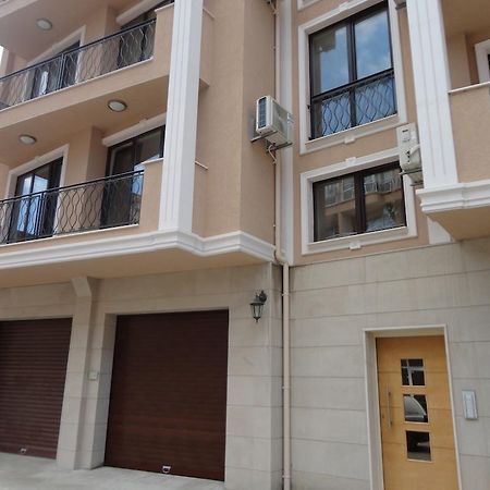 Holiday Apartments In Pomorie Exteriör bild