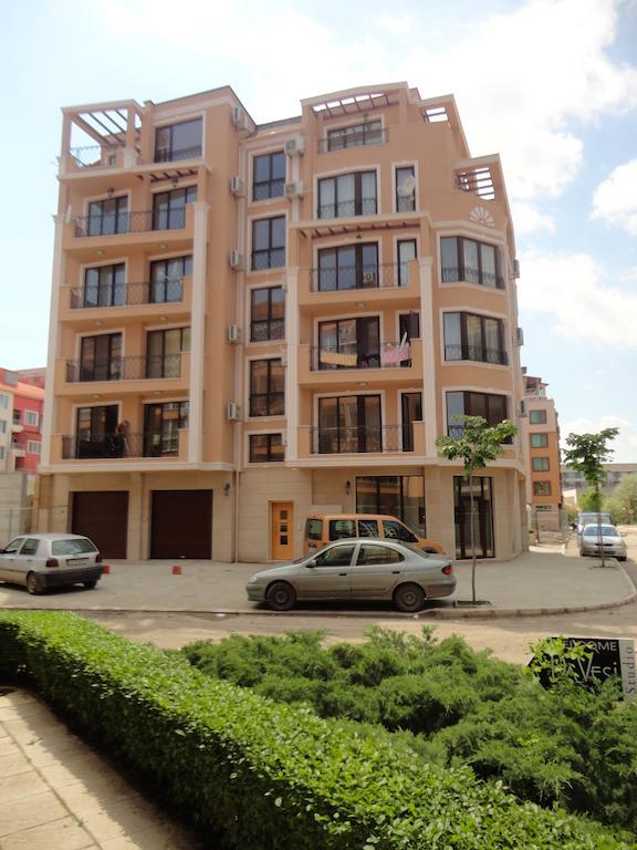 Holiday Apartments In Pomorie Exteriör bild