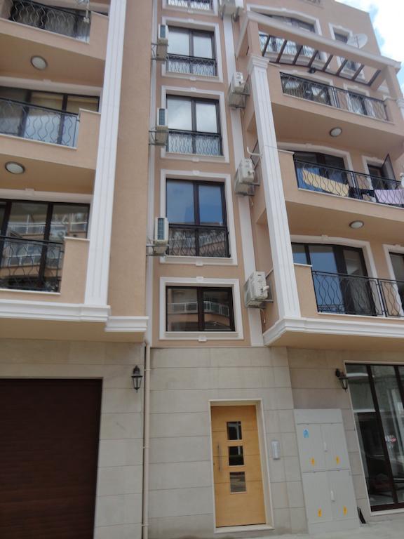 Holiday Apartments In Pomorie Exteriör bild